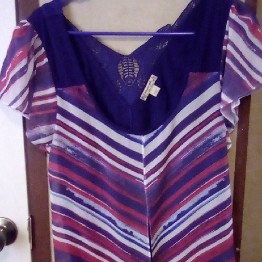 Stylish Women's Striped Top - Multicolor
